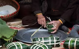 Xem làng cổ Yên Trường gói bánh chưng đón Tết